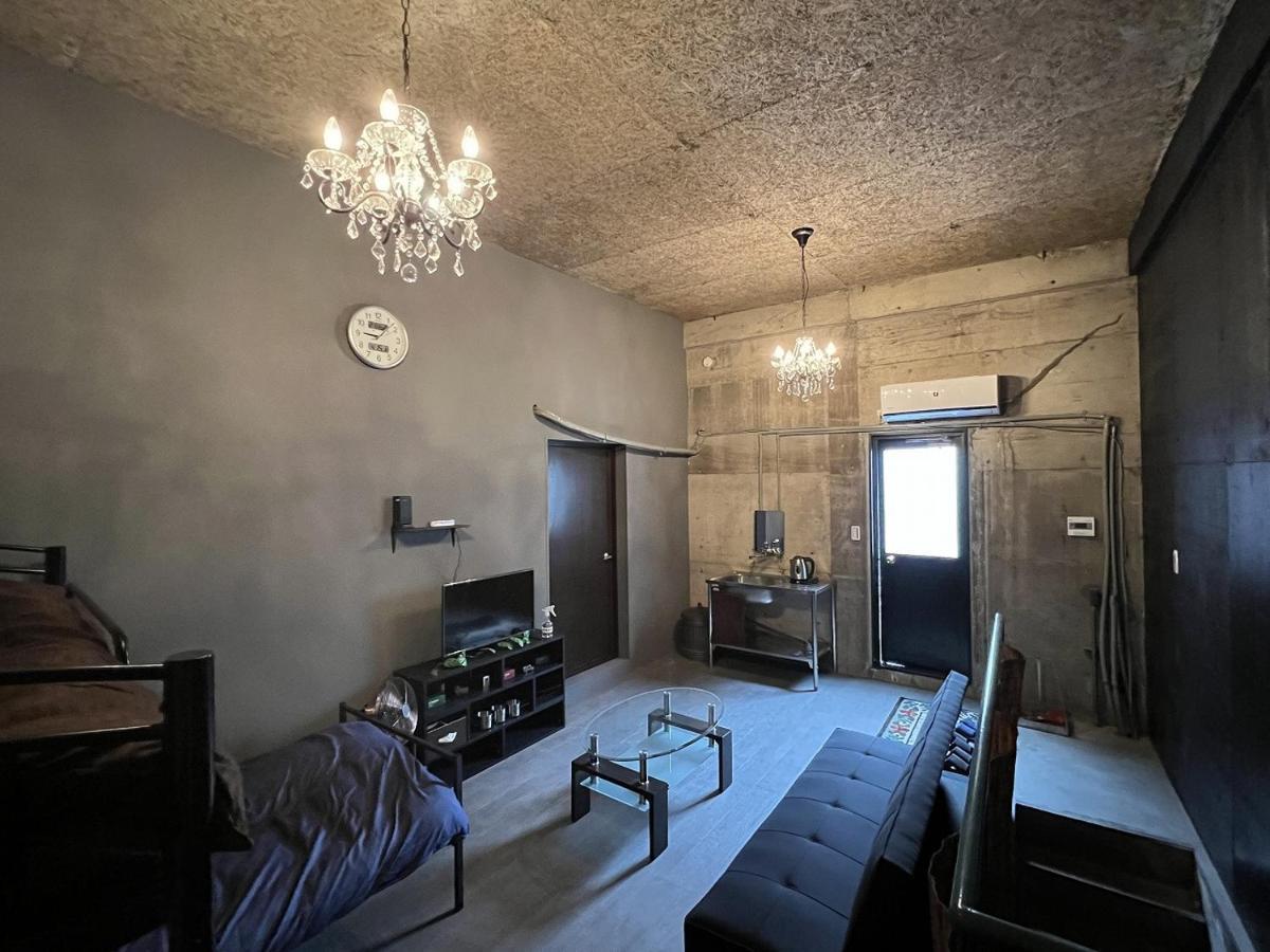 Apple-Garage Hotel Mitoyo Luaran gambar